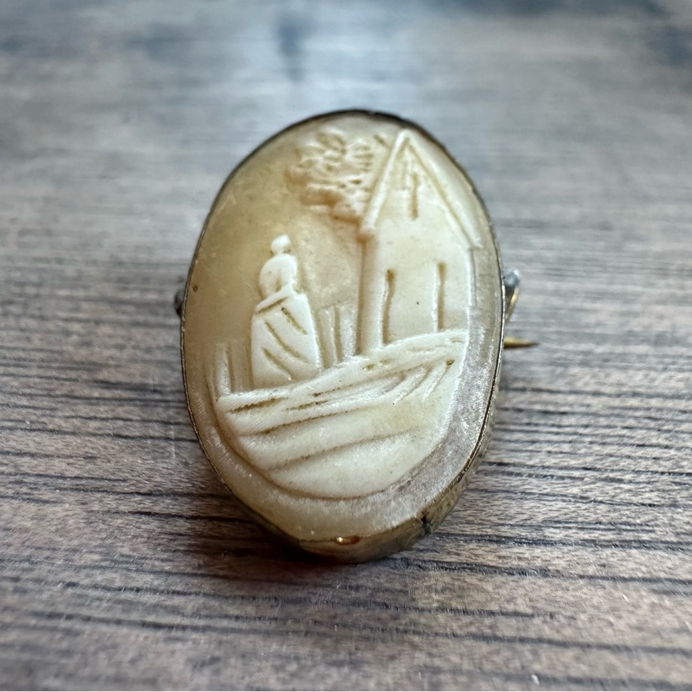 Antique 19thC Mini Victorian Carved Bone Cameo Brooch Landscape w figure